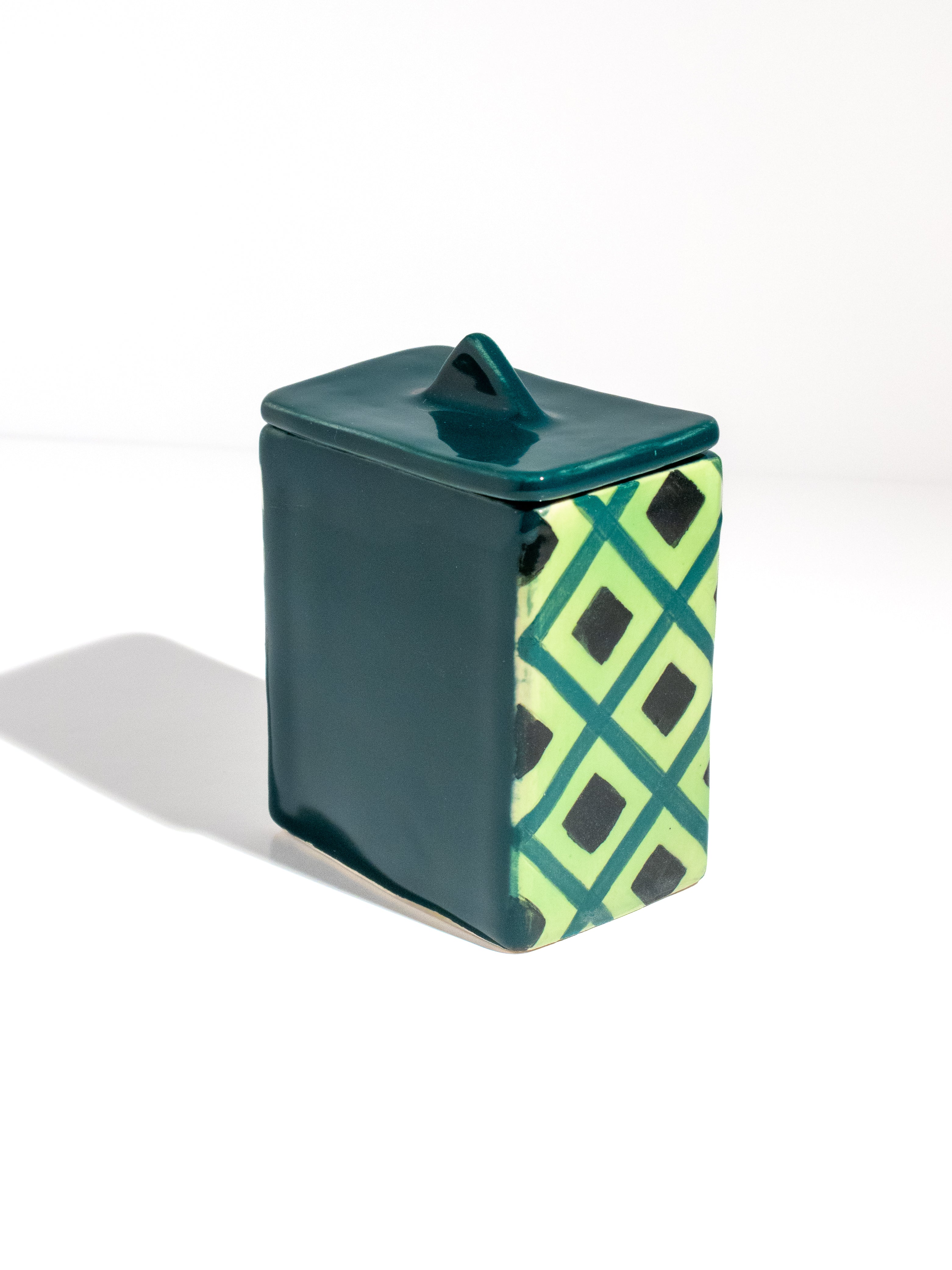 A Maldon *Inspired* Counter-Top Salt Cellar with Lid